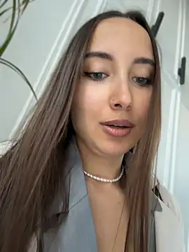 Snapshot of VelvetVixenI chatting on July 12, 2026, 5:03 pm VelvetVixenI online show from July 12, 2026, 5:03 pm
