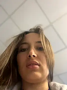 Snapshot of VelvetVixenI chatting on September 27, 2025, 11:49 am VelvetVixenI online show from September 27, 2025, 11:49 am