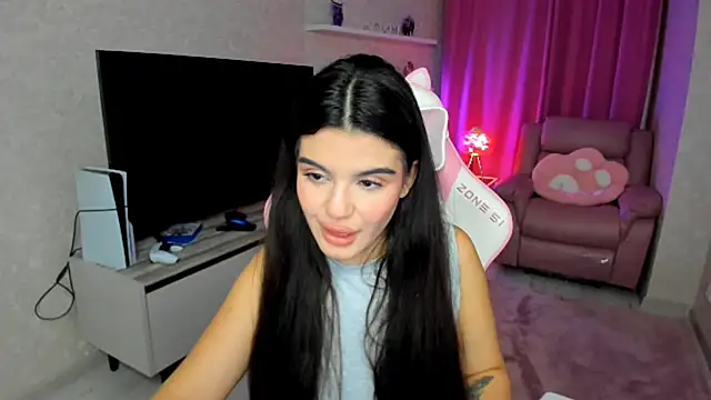 AlluringAriel online show from October 12, 2025, 7:37 pm