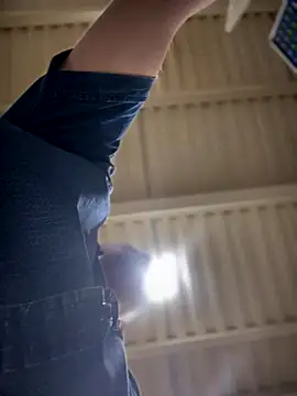 adam-rivera online show from November 11, 2025, 11:42 pm