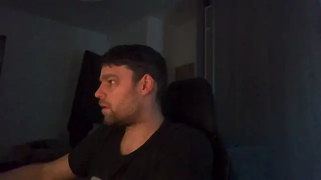 Snapshot of The_big_viking_ chatting on January 6, 2026, 2:32 pm The big viking online show from January 6, 2026, 2:32 pm