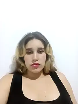 Snapshot of Keidy_rojas1 chatting on December 18, 2024, 6:10 am Keidy rojas1 online show from December 18, 2024, 6:10 am