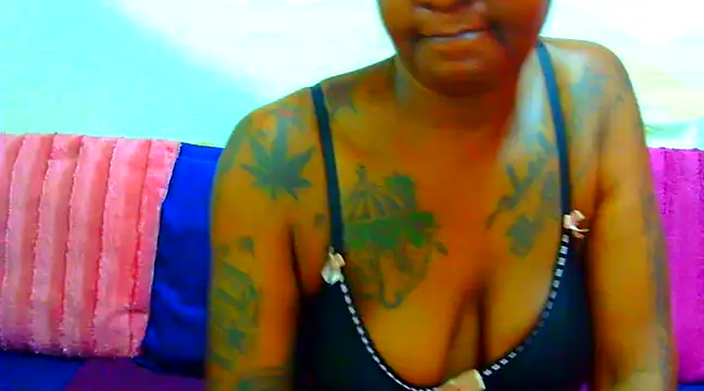 TattoedGoddessxx online show from February 20, 2025, 9:44 am