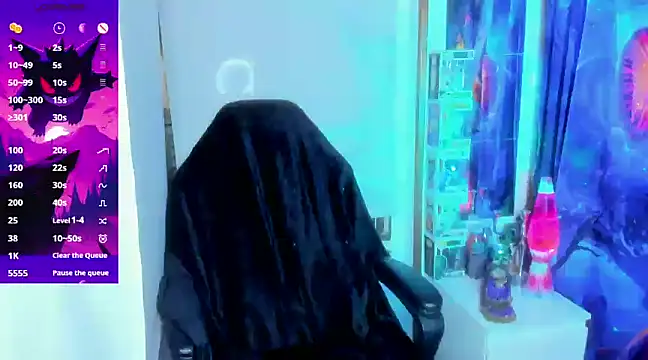 Snapshot of _sakae_ chatting on January 1, 2025, 11:51 pm  sakae  online show from January 1, 2025, 11:51 pm