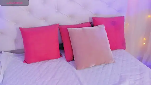 anchela-garcia1 online show from October 27, 2025, 2:40 pm