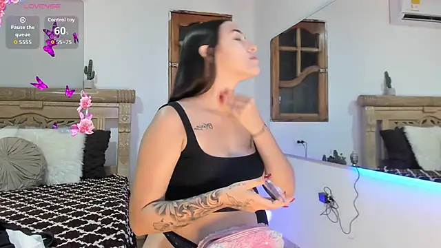 oriana faddila online show from April 12, 2026, 3:10 am