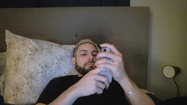 Snapshot of DerekPerez2025 chatting on February 19, 2026, 5:10 pm DerekPerez2025 online show from February 19, 2026, 5:10 pm