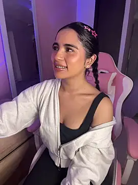 Emily-14 online show from May 21, 2026, 3:48 am