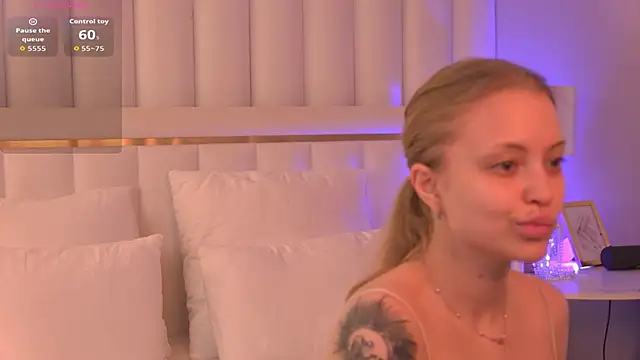 DorisHell online show from September 26, 2025, 3:13 am