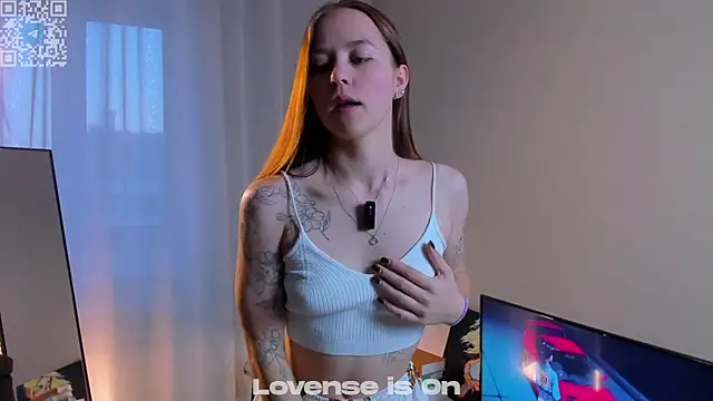 FalineDowlen online show from January 11, 2026, 2:29 am