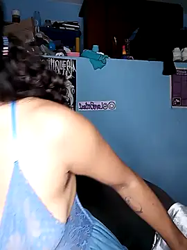 LoveElectra online show from January 3, 2025, 3:38 am