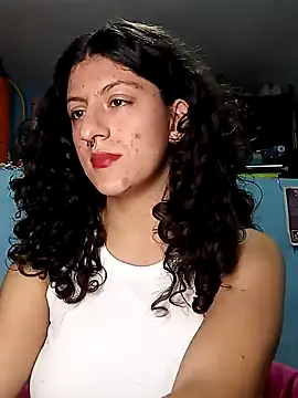 LoveElectra online show from February 7, 2025, 10:30 pm