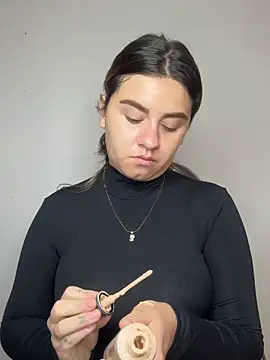 SaraBraun  online show from April 9, 2026, 5:41 pm