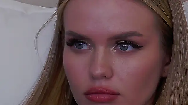 KristinaMaers online show from February 24, 2025, 4:49 am