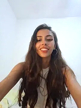Snapshot of Jazmin-Cerezita chatting on December 17, 2024, 1:50 am Jazmin-Cerezita online show from December 17, 2024, 1:50 am