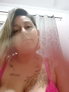 Snapshot of baixinhaloira chatting on December 22, 2024, 5:53 pm baixinhaloira online show from December 22, 2024, 5:53 pm