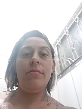 Snapshot of baixinhaloira chatting on January 4, 2025, 1:21 am baixinhaloira online show from January 4, 2025, 1:21 am