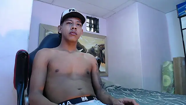 mr stiven  online show from March 3, 2025, 2:54 am