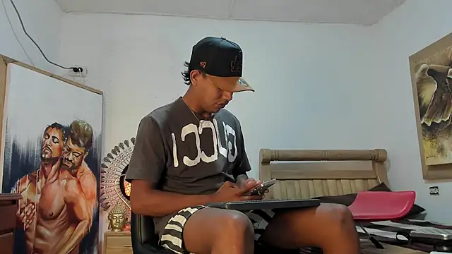 mr stiven  online show from April 5, 2026, 3:02 am