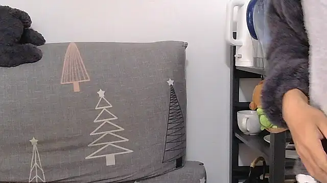 866532 online show from December 19, 2025, 1:31 am