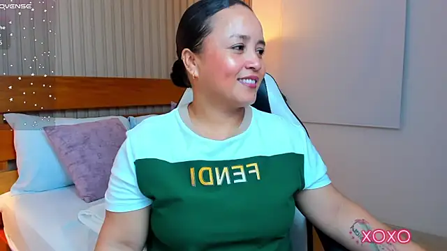 linda rios  online show from June 16, 2026, 8:42 pm