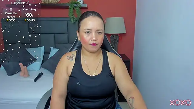 linda rios  online show from December 17, 2025, 1:54 am