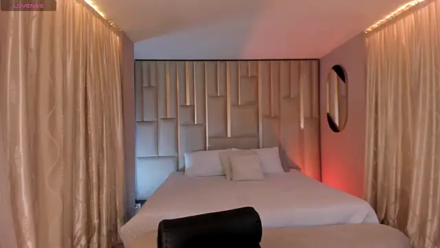 Snapshot of MiaFarrell_ chatting on January 13, 2026, 6:12 pm MiaFarrell online show from January 13, 2026, 6:12 pm