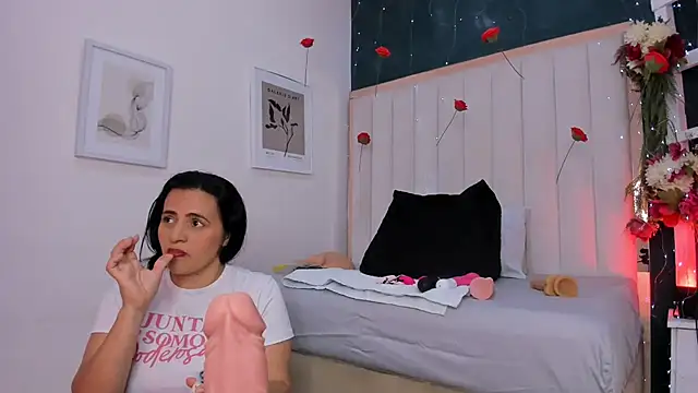 africa holmes online show from February 19, 2026, 2:19 am