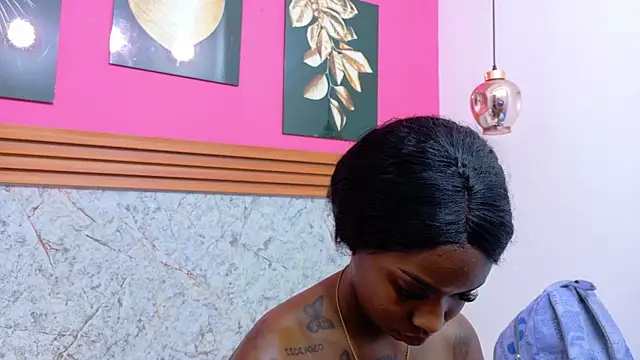 kinkyandsavage online show from December 17, 2025, 7:30 pm