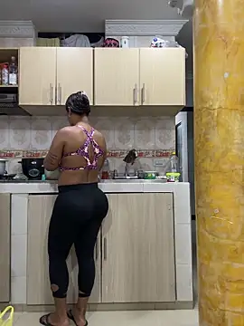 Naticol1 online show from November 8, 2025, 8:23 pm