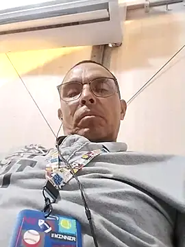 Alex011277 online show from December 14, 2025, 8:25 pm