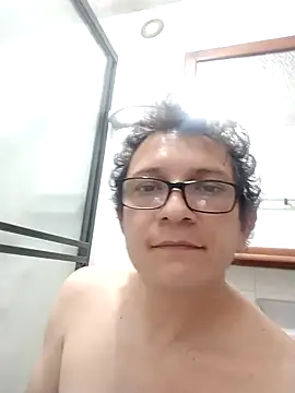 Bombi22 online show from October 2, 2025, 11:24 am