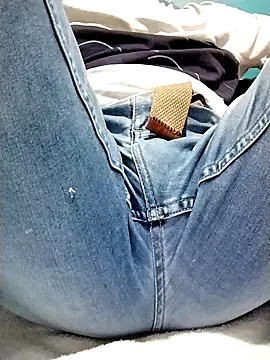 Bombi22 online show from March 7, 2025, 2:57 am