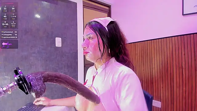 violett collins  online show from February 20, 2026, 6:26 am