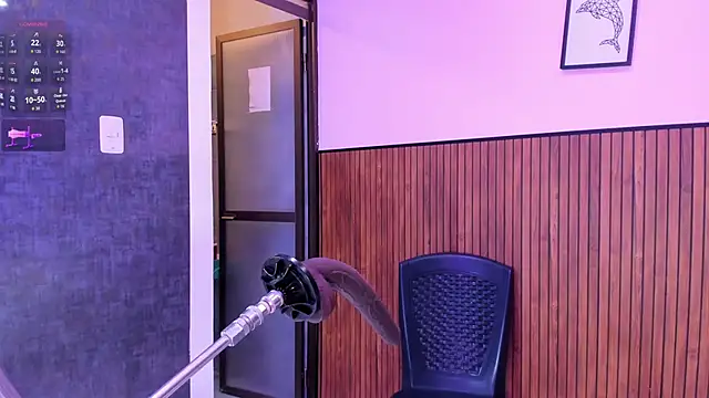 violett collins  online show from February 22, 2026, 9:16 pm