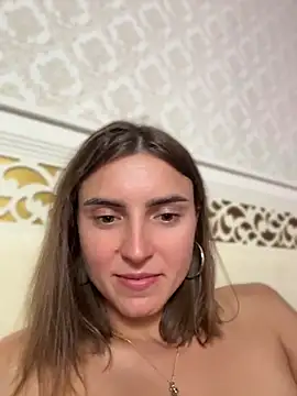 Snapshot of Lesyisme chatting on May 26, 2026, 3:54 pm Lesyisme online show from May 26, 2026, 3:54 pm