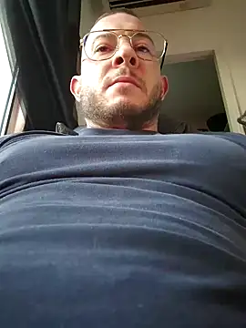 jourdinio13 online show from December 27, 2024, 3:48 pm