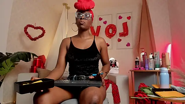 Snapshot of lolajenkins_ chatting on February 15, 2025, 7:50 pm lolajenkins online show from February 15, 2025, 7:50 pm