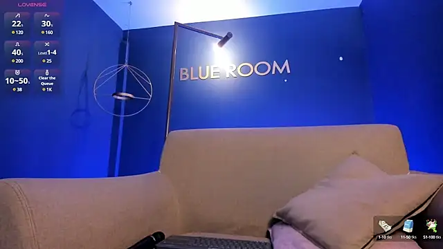 Snapshot of lolajenkins_ chatting on February 13, 2025, 6:15 pm lolajenkins online show from February 13, 2025, 6:15 pm