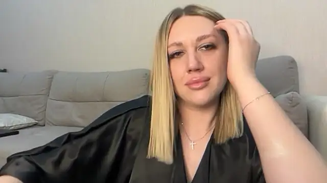 VickyLove047 online show from September 24, 2025, 8:48 pm