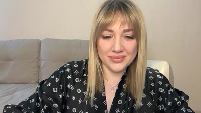 VickyLove047 online show from April 5, 2026, 7:04 am