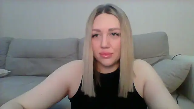 VickyLove047 online show from September 23, 2025, 5:25 am