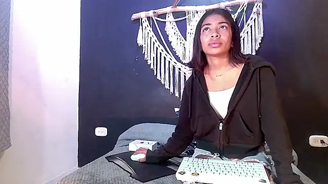 Snapshot of anais_tgn chatting on March 15, 2025, 6:43 pm anais tgn online show from March 15, 2025, 6:43 pm