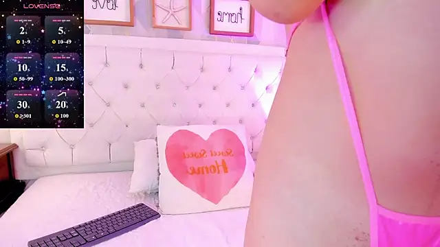 Snapshot of rebeca_watsson chatting on February 11, 2026, 11:54 am rebeca watsson online show from February 11, 2026, 11:54 am