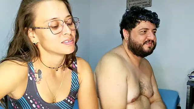 Snapshot of Paloma_Desire chatting on December 17, 2024, 4:00 pm Paloma Desire online show from December 17, 2024, 4:00 pm