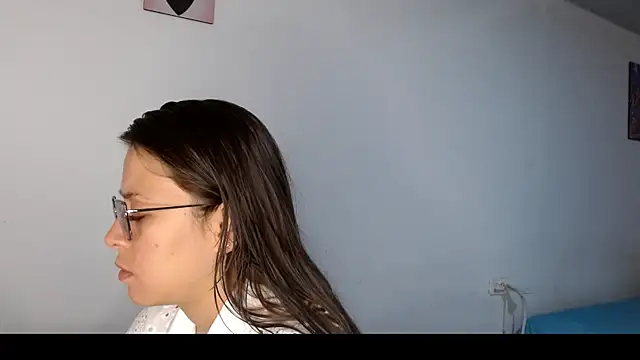 Paloma Desire online show from November 7, 2025, 1:04 pm