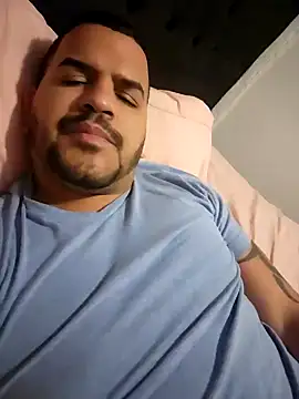 Snapshot of Latino2909 chatting on January 6, 2025, 5:19 am Latino2909 online show from January 6, 2025, 5:19 am