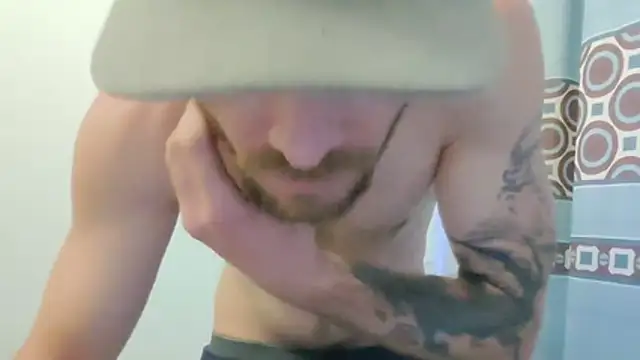 Huntzg23 online show from November 27, 2025, 6:41 pm