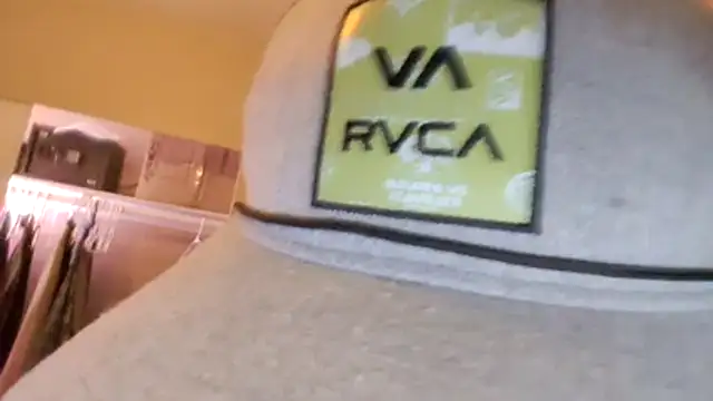 Huntzg23 online show from December 2, 2025, 12:07 pm