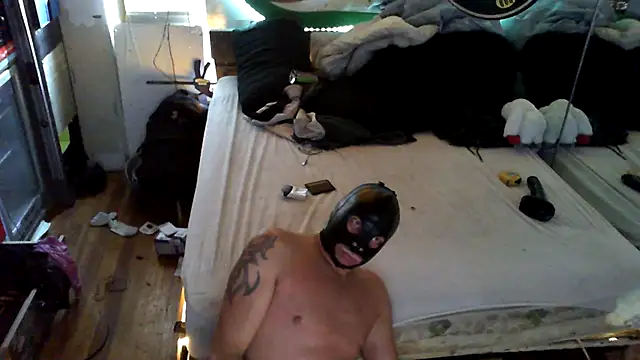 kinkycdslutsv online show from May 12, 2026, 11:22 pm